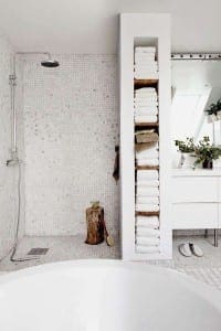 Badkamer met mozaiektegels
