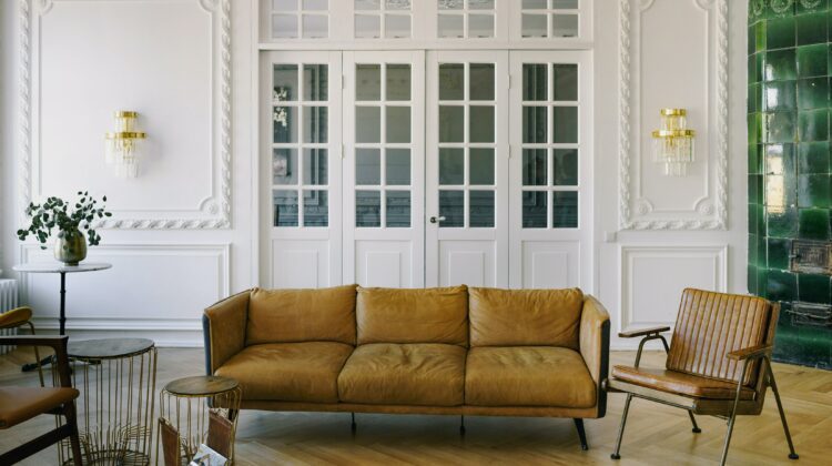 Met deze meubel tips laat je jouw woonkamer groter lijken